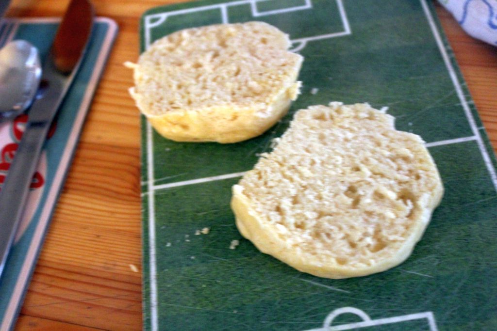 Schnelle Frühstücksbrötchen ohne Hefe – glatzkoch.de