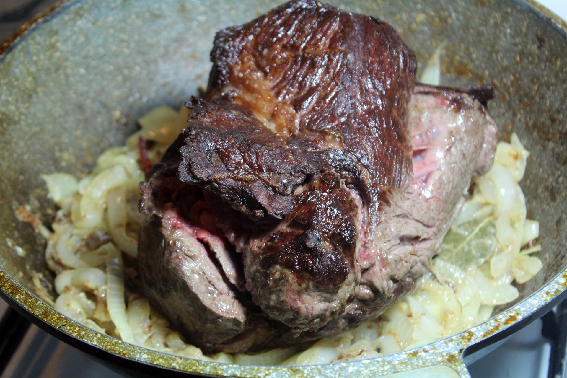 Zwiebelbraten vom Rindernacken – glatzkoch.de