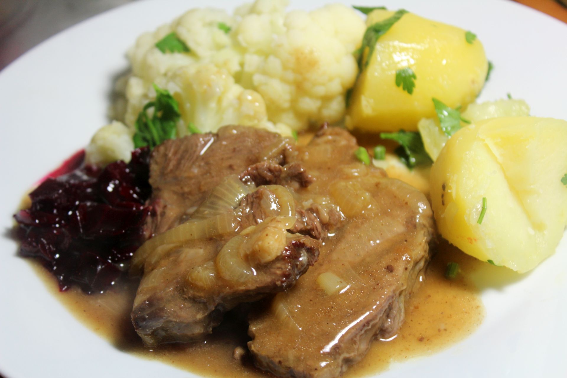 Zwiebelbraten vom Rindernacken – glatzkoch.de