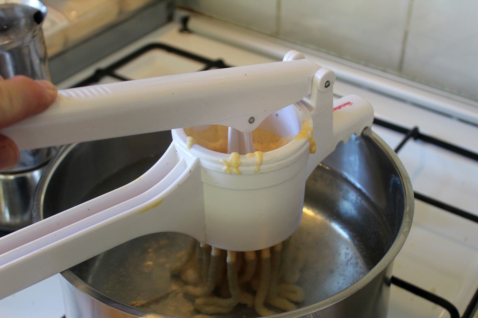 Spätzle mit der Maschine – glatzkoch.de