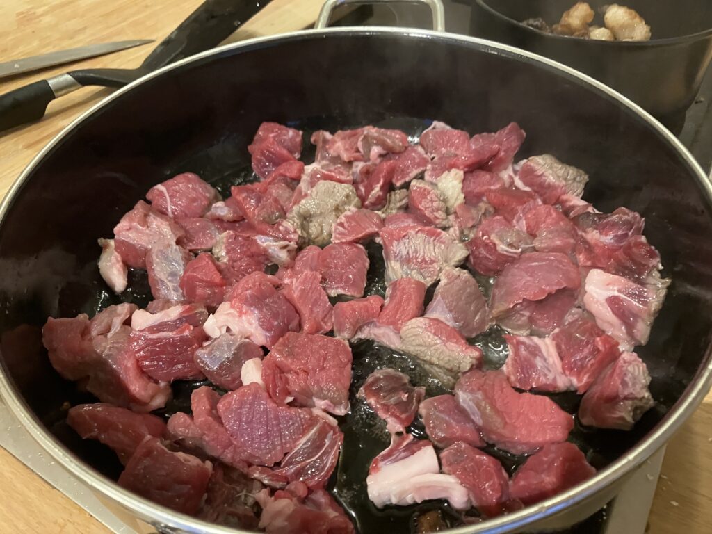 Gulasch aus Suppenfleisch – glatzkoch.de